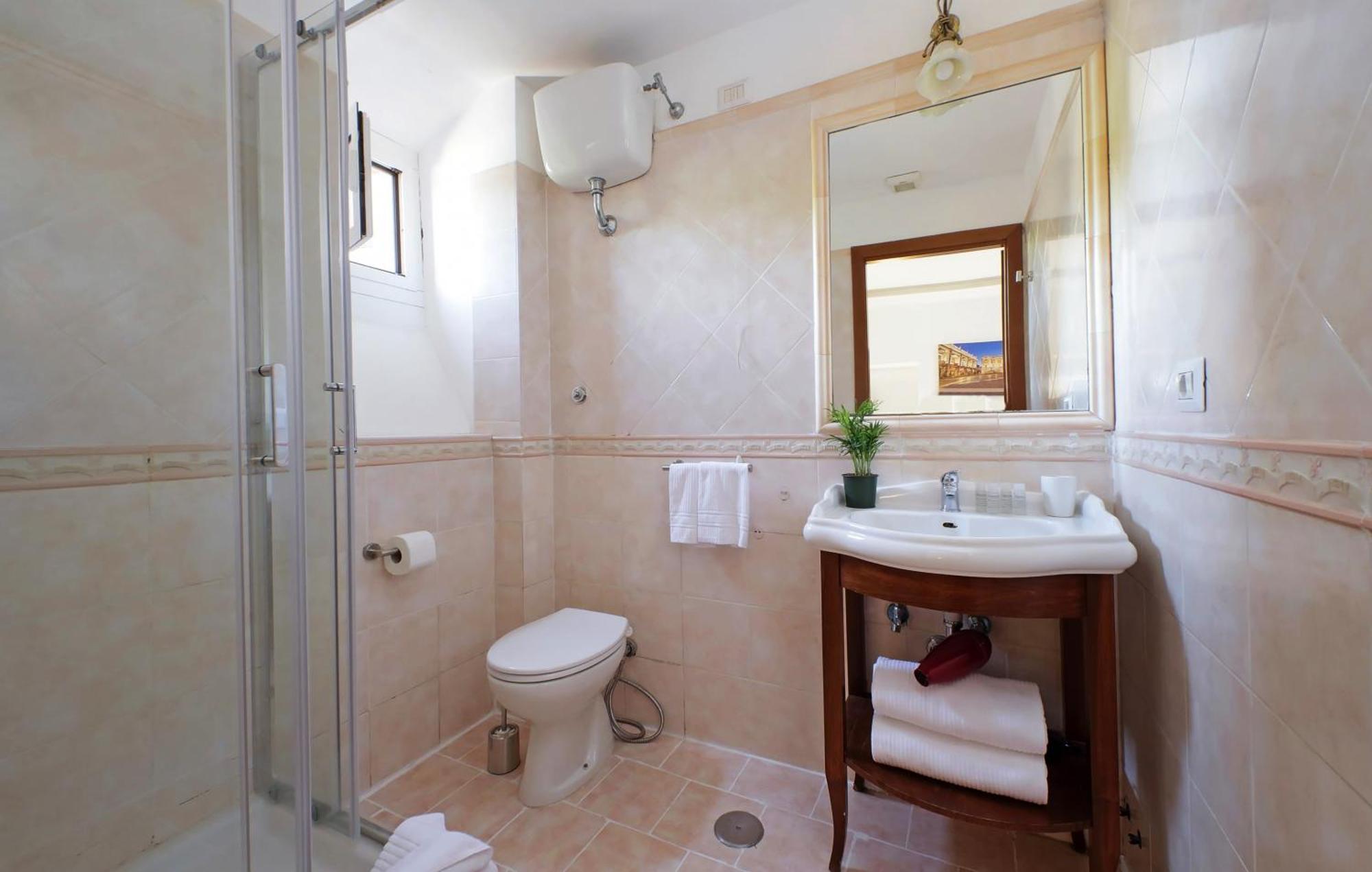 Romulus Affittacamere 3*